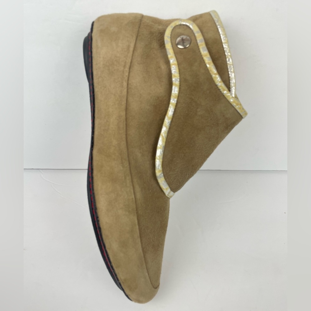 Maloles Tan Suede Ankle Booties With Snap Button Size 39.5 (US 9.5)